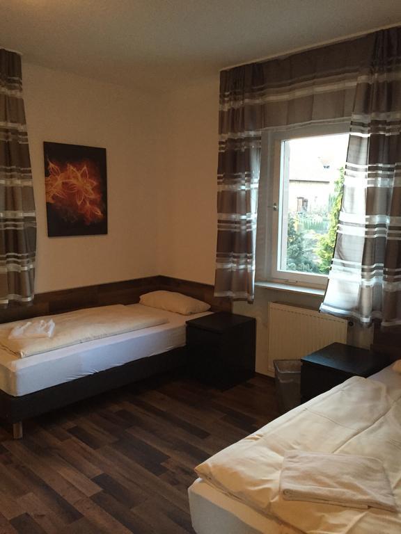 Hotel Engel Вальдброн Номер фото